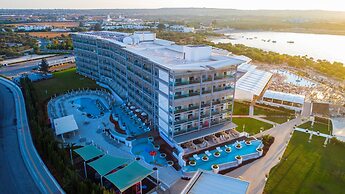 Asterias Beach Hotel