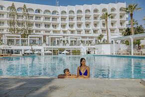 The Golden Coast Beach Hotel