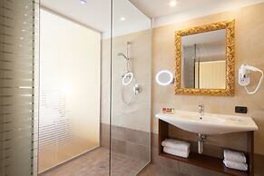 Hotel Boffenigo  The Golden Hour