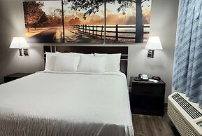 Days Inn by Wyndham Sulphur LA