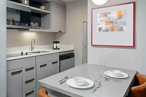 Homewood Suites by Hilton® Orlando-UCF Area