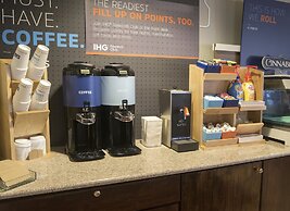 Holiday Inn Express & Suites Sharon-Hermitage by IHG