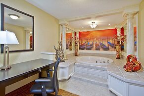 Holiday Inn Express & Suites Sharon-Hermitage by IHG