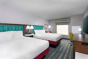 Hampton Inn & Suites Cleveland-Beachwood