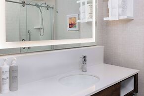 Hampton Inn & Suites Cleveland-Beachwood