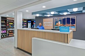 Hampton Inn & Suites Cleveland-Beachwood