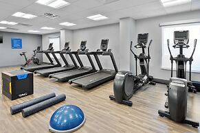 Hampton Inn & Suites Cleveland-Beachwood