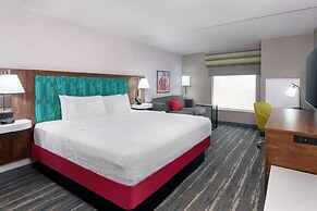 Hampton Inn & Suites Cleveland-Beachwood