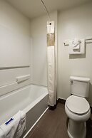 Motel 6 Canoga Park, CA