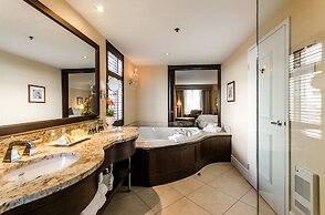 Le St-Martin Hotel & Suites Laval