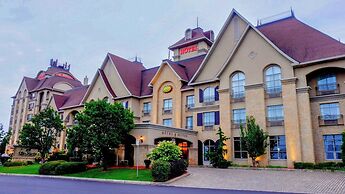Le St-Martin Hotel & Suites Laval