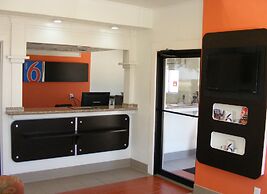 Motel 6 Fort Worth, TX - White Settlement