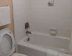 Americas Best Value Inn Stockbridge