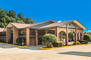 Americas Best Value Inn Stockbridge
