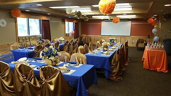 AmericInn by Wyndham Oswego