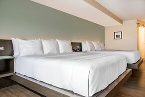Wyndham Newport Hotel