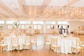 Wyndham Newport Hotel
