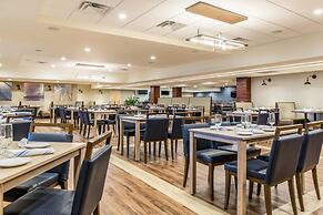 Wyndham Newport Hotel