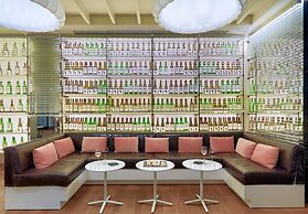 H10 Universitat Hotel