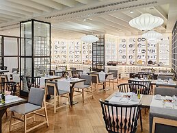 H10 Universitat Hotel