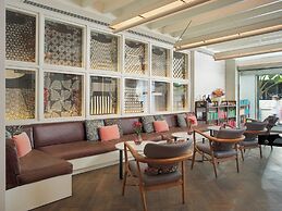 H10 Universitat Hotel