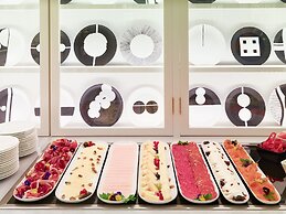 H10 Universitat Hotel