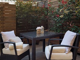 H10 Universitat Hotel