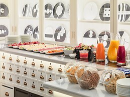 H10 Universitat Hotel