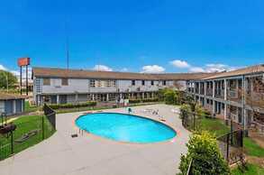 Monsoon Inn