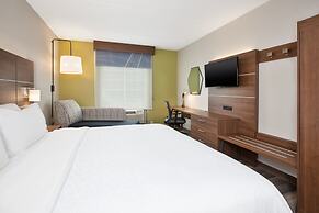 Holiday Inn Express Hotel & Suites Warrenton by IHG