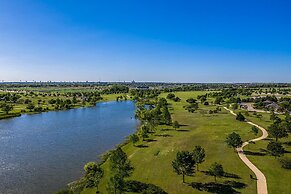Holiday Inn Express & Suites Austin Round Rock by IHG
