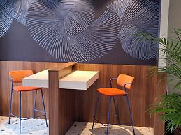 Rex Hotel