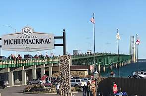 Parkside Inn Bridgeview