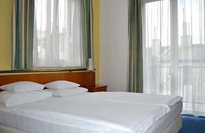 Hotel Veritas