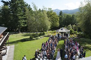 Summit Lodge