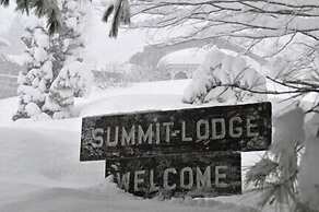 Summit Lodge
