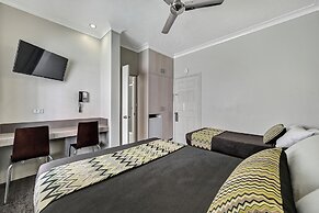 City Oasis Inn Townsville, SureStay Collection by BW