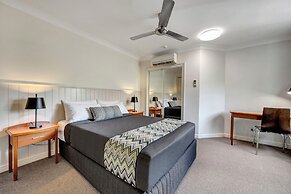 City Oasis Inn Townsville, SureStay Collection by BW