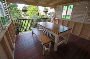 City Oasis Inn Townsville, SureStay Collection by BW