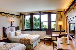 Disney Sequoia Lodge