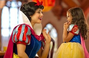 Disneyland® Hotel