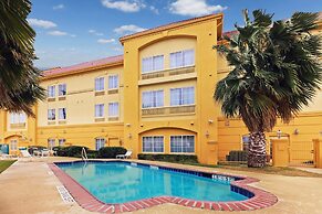 La Quinta Inn & Suites by Wyndham Seguin