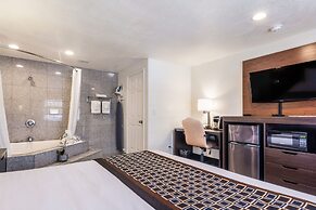 Rodeway Inn near Downtown Monterey