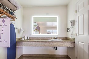 Rodeway Inn near Downtown Monterey