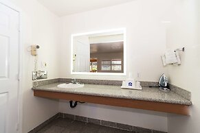 Rodeway Inn near Downtown Monterey