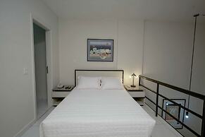 Bristol Metropolitan Flat