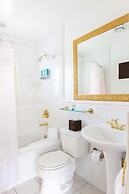 Coachman's Inn, A Four Sisters Inn