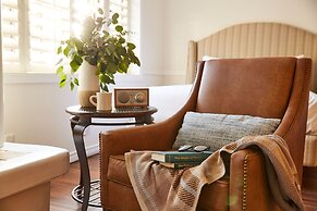 Coachman's Inn, A Four Sisters Inn