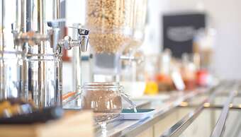 Holiday Inn Express Valencia - Bonaire by IHG