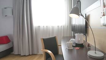 Holiday Inn Express Valencia - Bonaire by IHG
